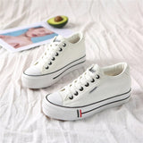 Stílusos női vászon sneaker lapos talppal - Leonie