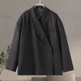 Yusra Blézer Oversize Nőknek – Elegáns Modern Dzseki Laza Vágással és Strukturált Anyaggal