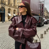 Audace Parisienne Bőrszerű Oversize Dzseki – Öv, Modern és Elegáns Női Stílus