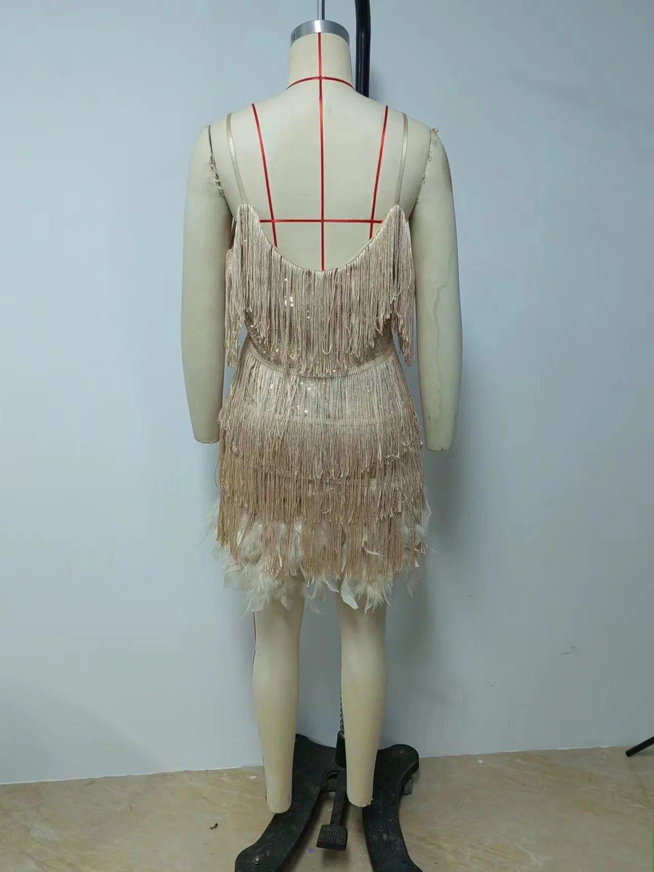 2024 Fashionable Multi-Color Fringed Sequins Tank Top Sexy V-Neck Gown Dress For Birthday Party With Feather Splice Design