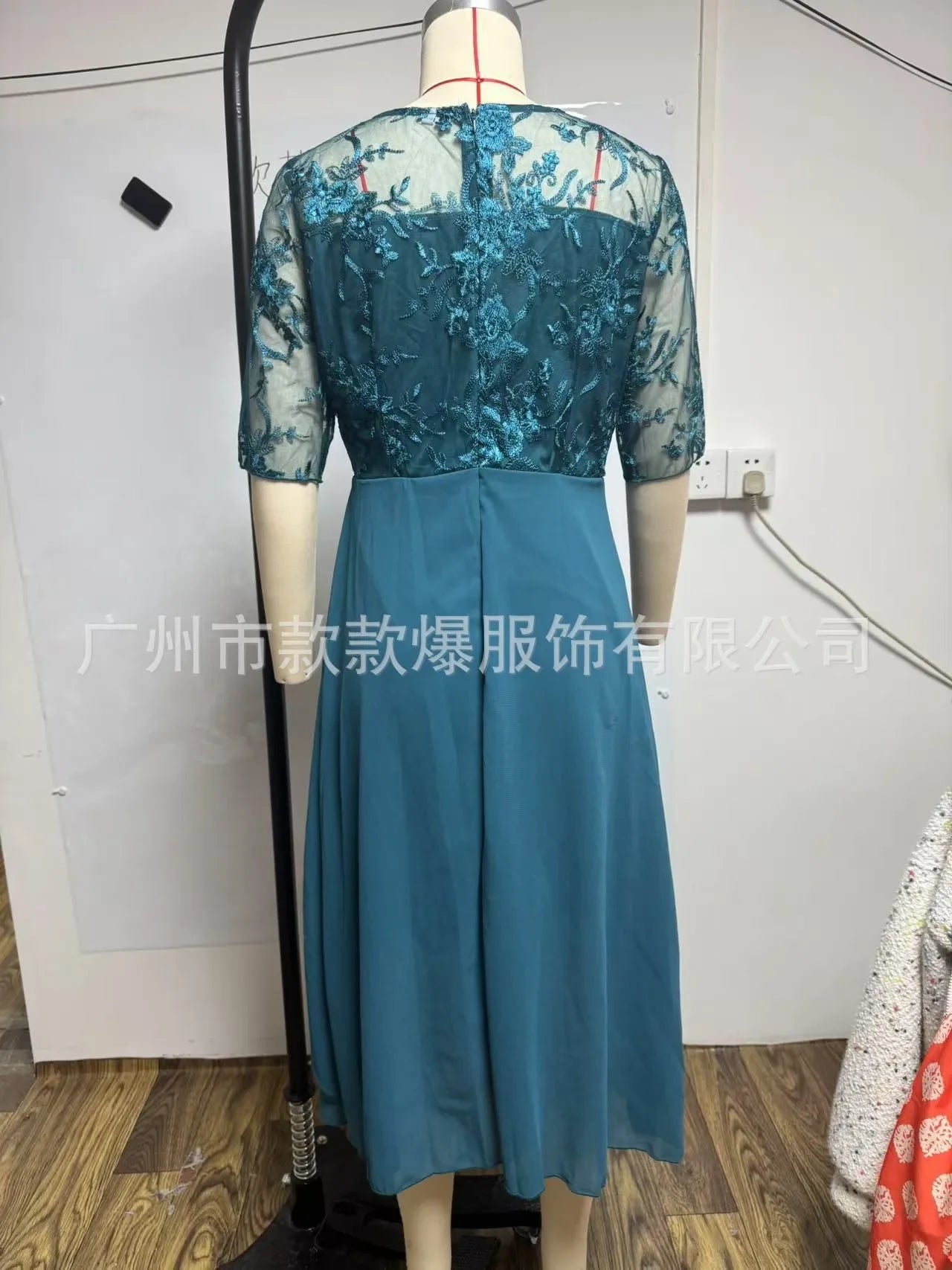 Womens Dresses Romantic Simple Dress With Chiffon Patchwork Lace Hollow Out Long Dress Bridesmaid Evening Dress Women's Wear