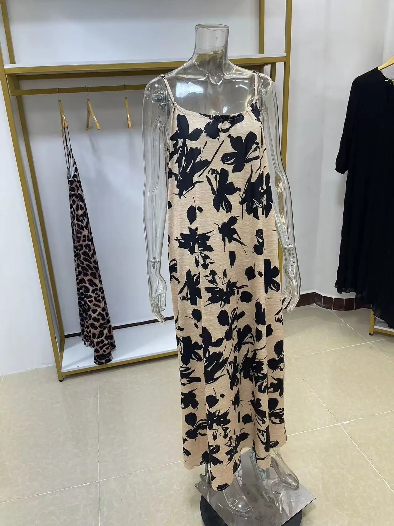 2026 New Model: Strapless Back-Disclosing Printed Long Dress – Summer Vacation Style, Comfortable Dress