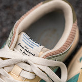 Stílusos unisex művész sneakers mandulavirág mintával – Arta