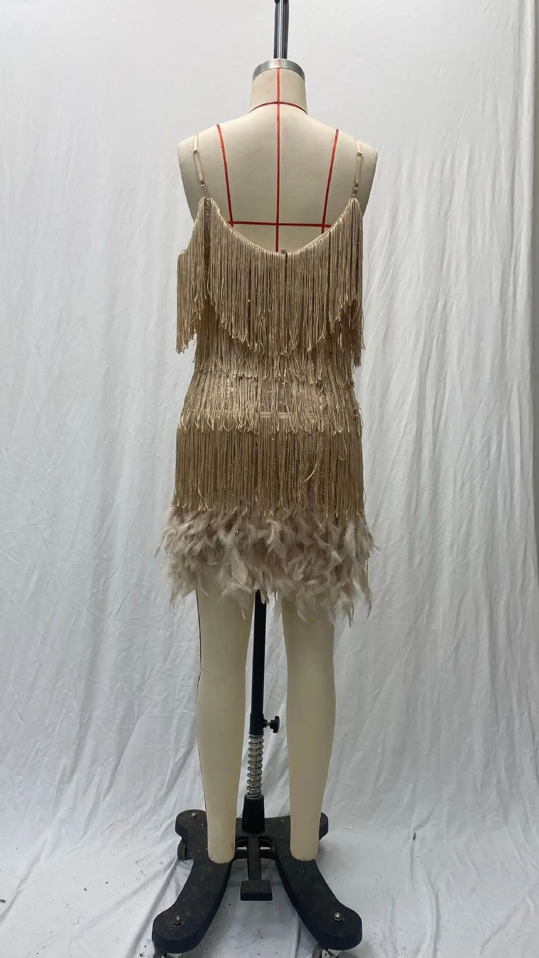 2024 Fashionable Multi-Color Fringed Sequins Tank Top Sexy V-Neck Gown Dress For Birthday Party With Feather Splice Design
