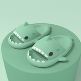 Trendy SoftSteps Sharkies Papucs – Puha, Párnázott