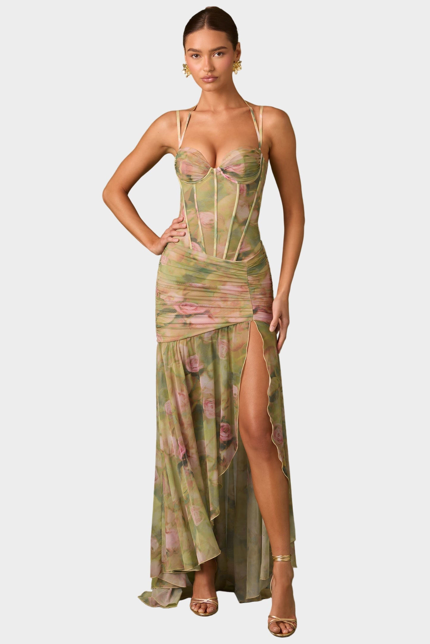 Maxi ruha légies eleganciával és örök stílussal