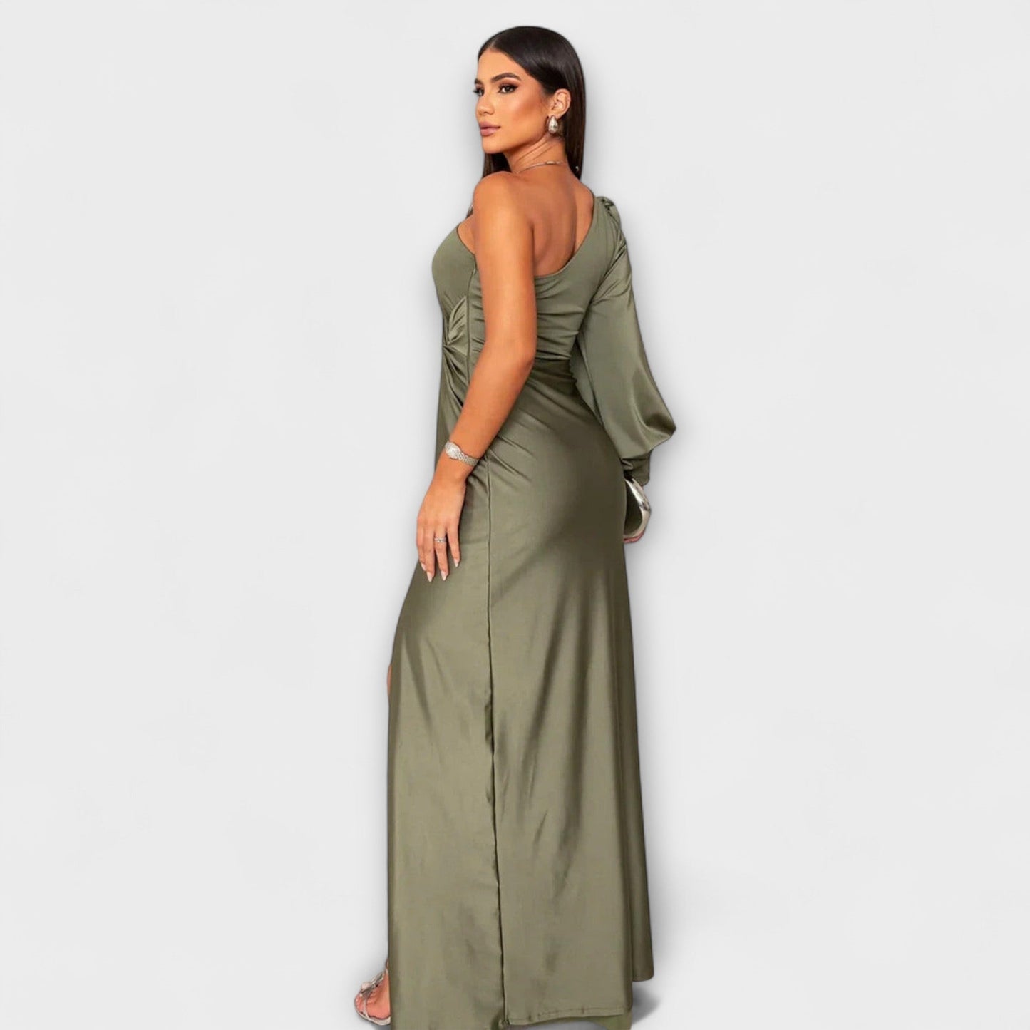 Juli - Elegáns Ruha Kifinomultsággal